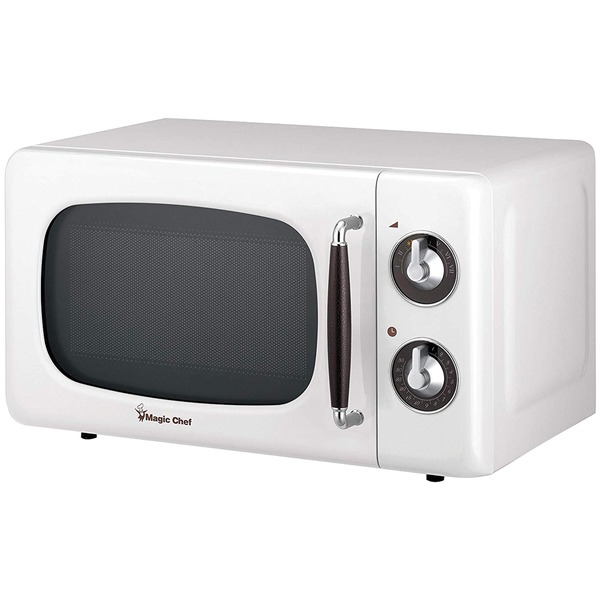Magic Chef .7 Cubic -Ft 700-Watt Retro Microwave (White) | Wickedly Twisted